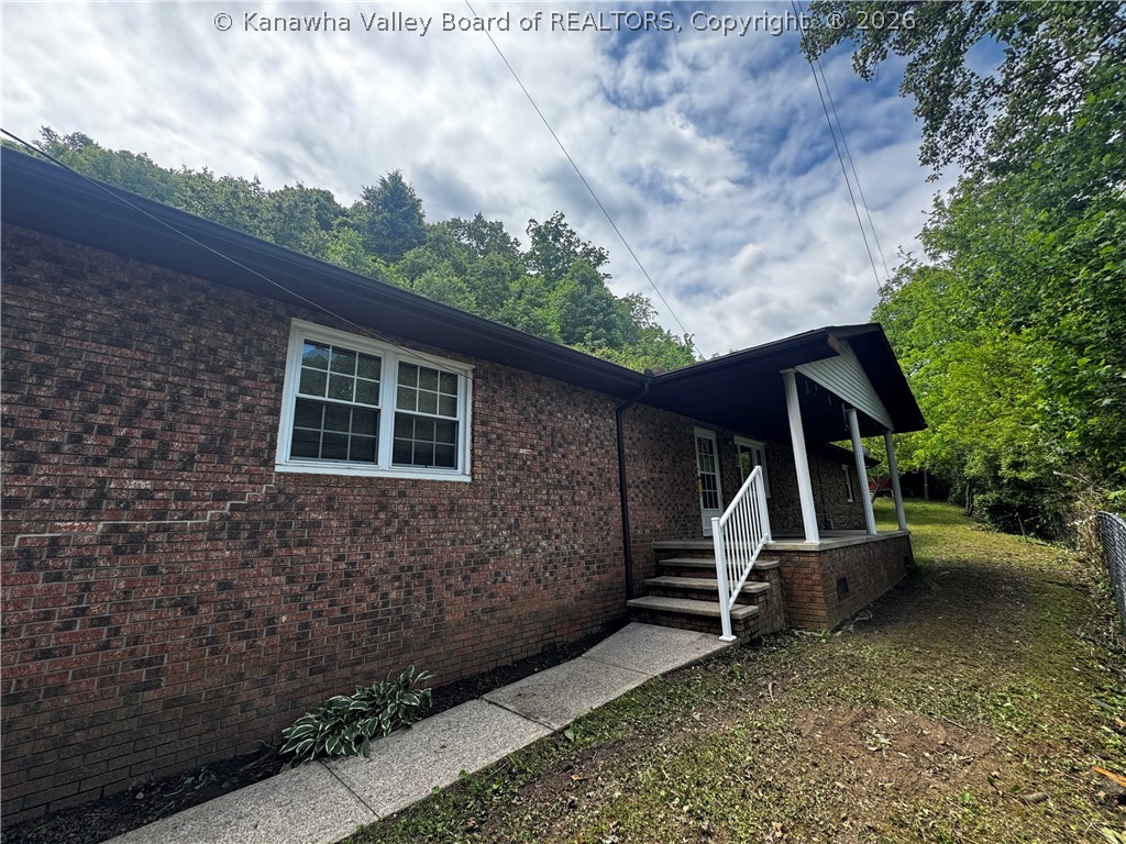 60 Stollinball Road Chapmanville, WV 25508 - Photo 3 of 45 Gallery Image 3