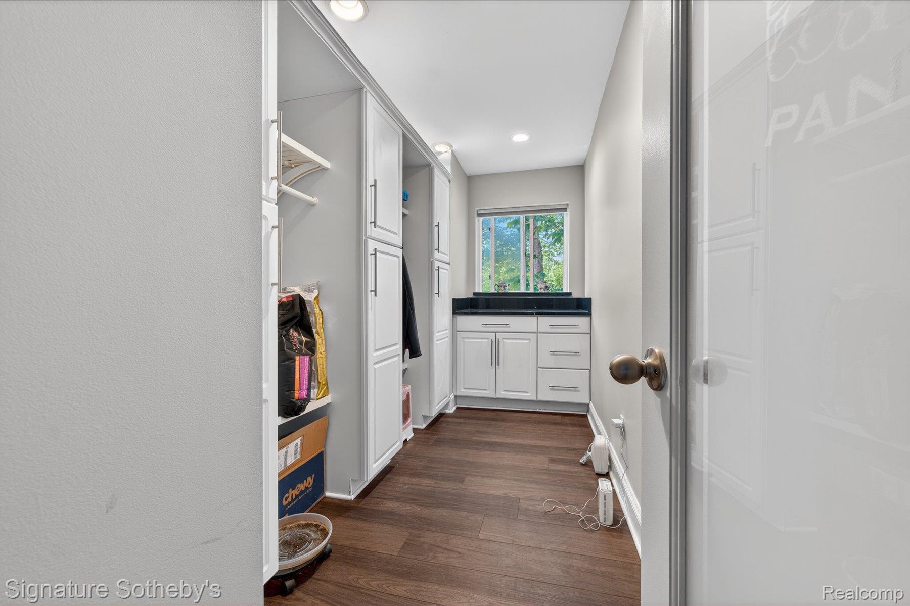 30650 Lahser Road Franklin, MI 48025 - Photo 43 of 93 036-30650-Lahser-Rd-Beverly-Hills-MI-48025-WindowStill.jpg
