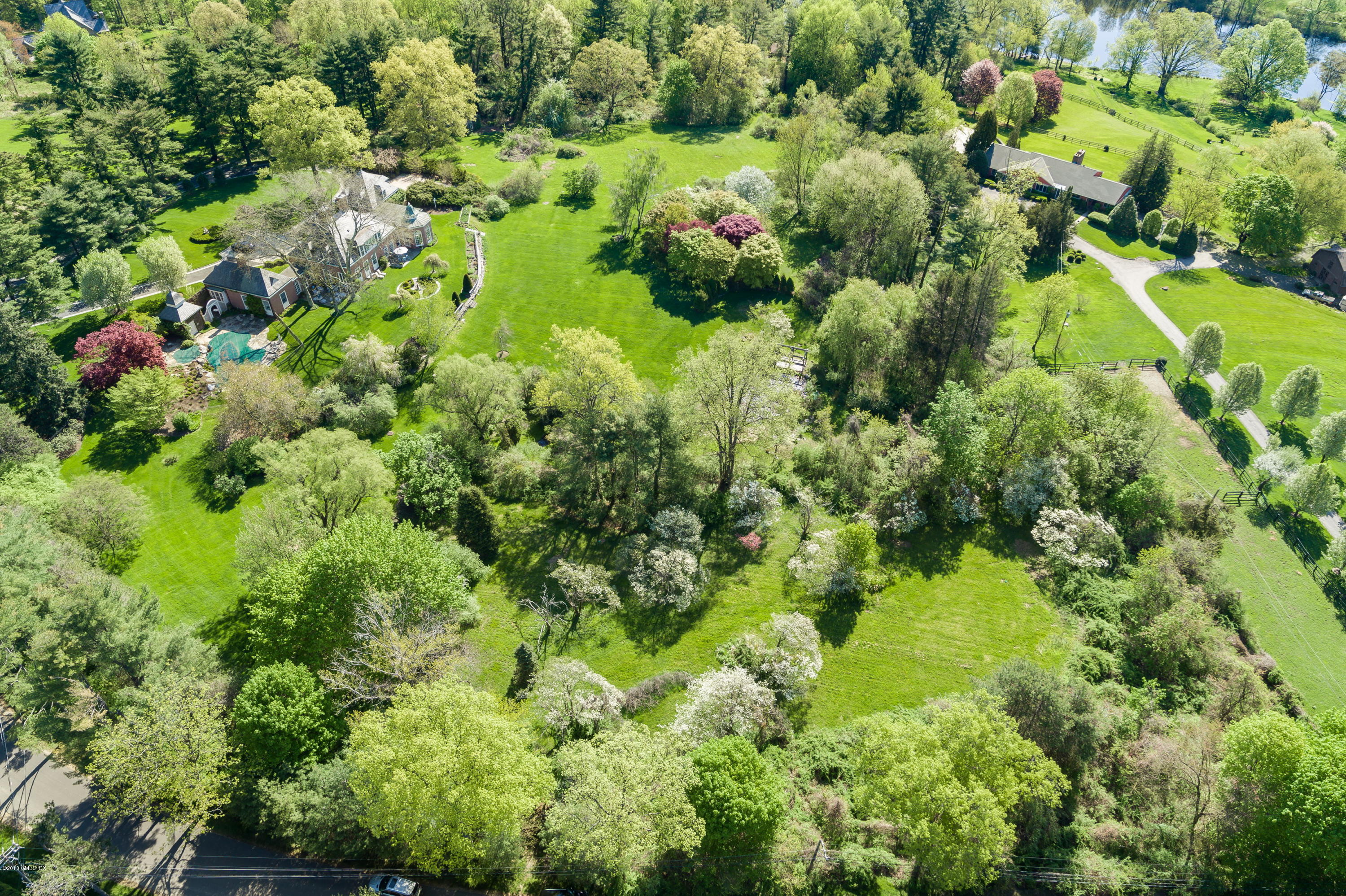 37 Aiken Road Greenwich, CT 06831 - Photo 8 of 16 Aiken Rd 05-2018 aerial 15 - PRINT