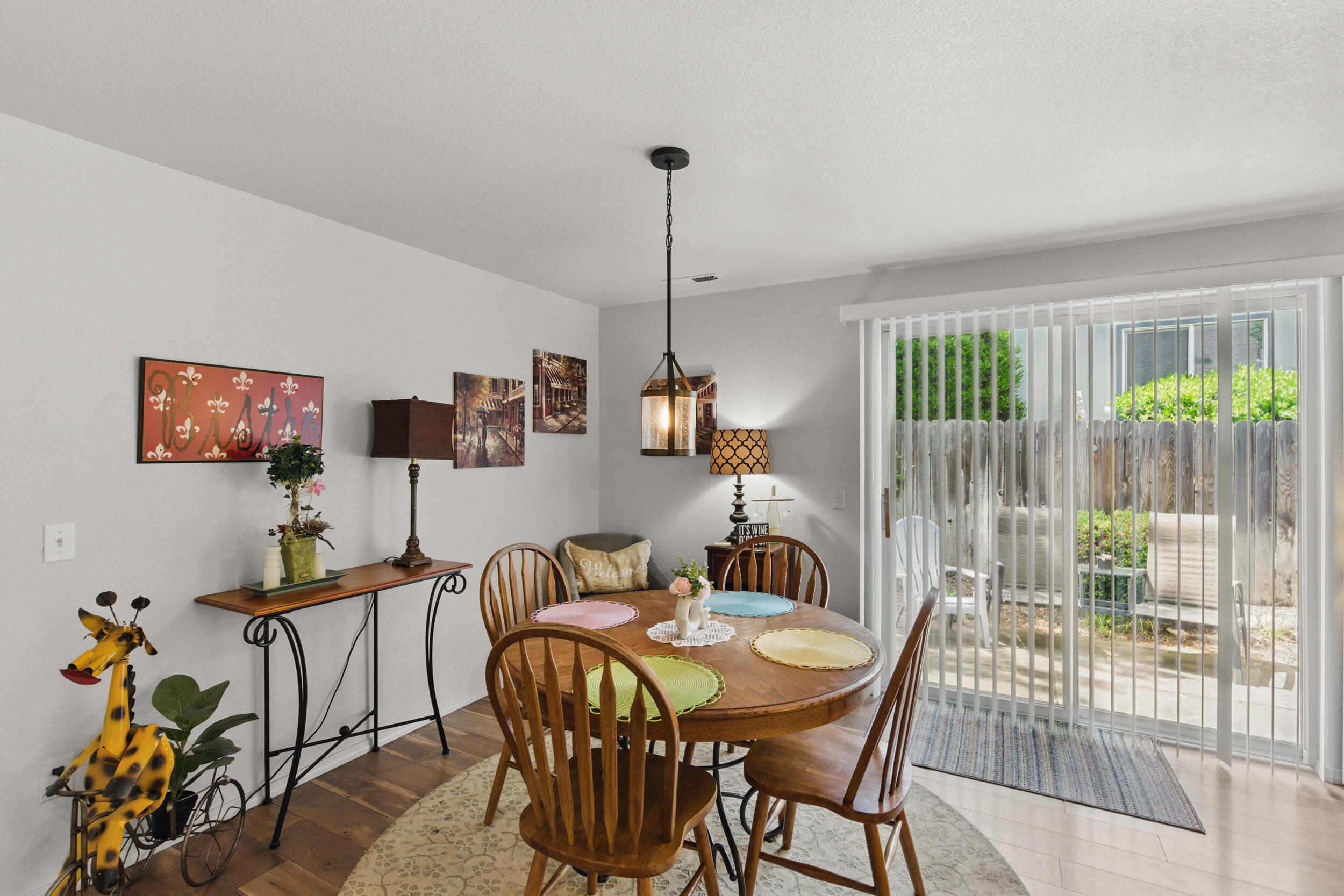 1546 Skyhawk Ridge Medford, OR 97504 - Photo 27 of 36 1548 and 1546 skyhawk ridge, medford-34