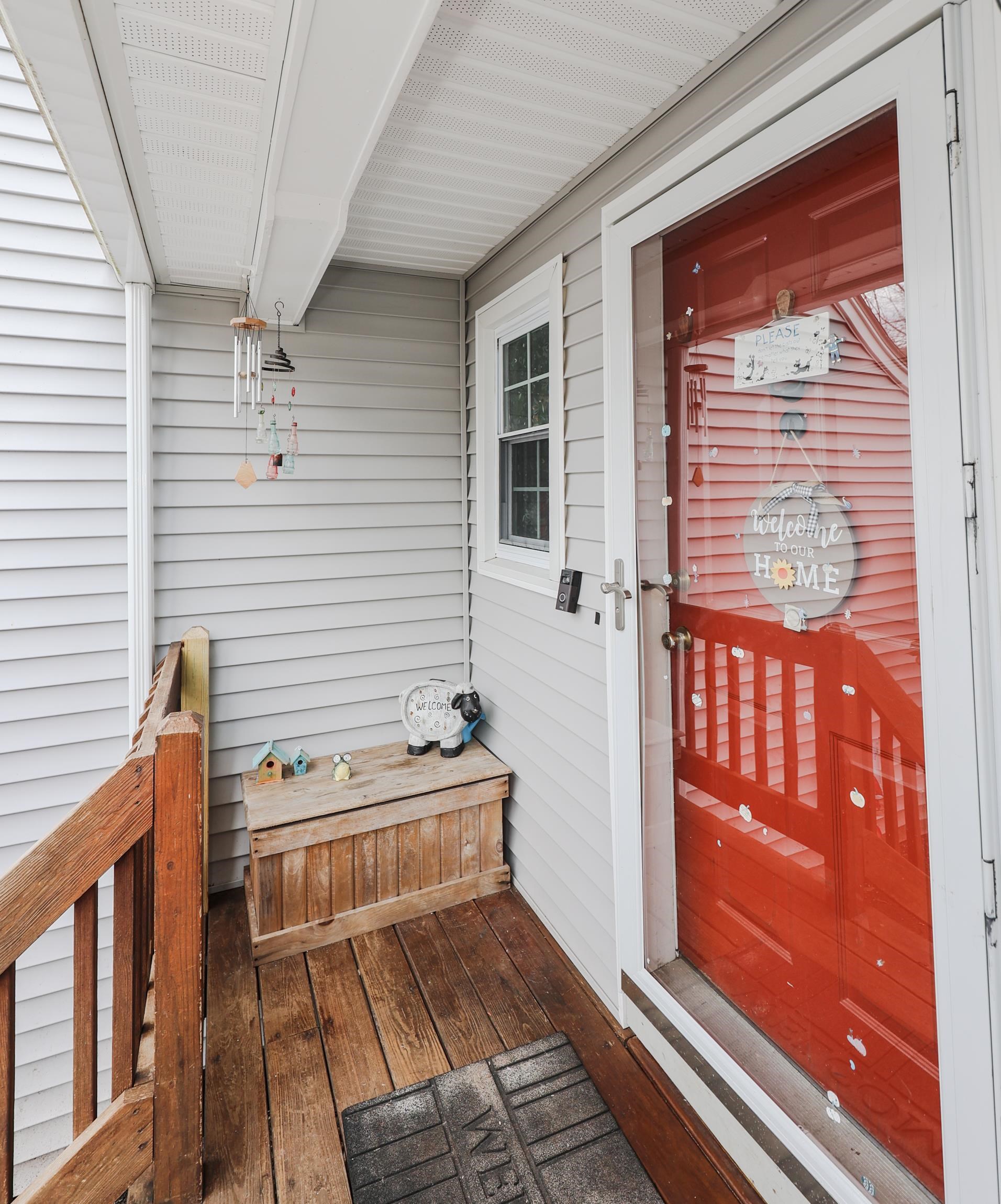 189 Winding Pond Road Londonderry, NH 03053 - Photo 3 of 36