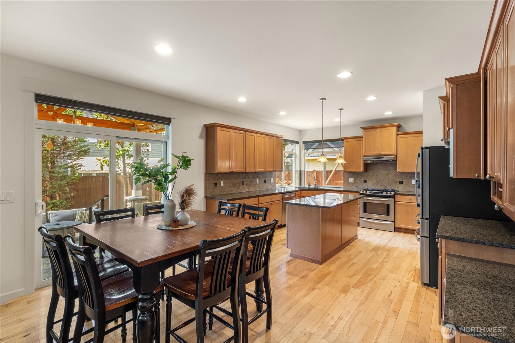 416 199th Place Southeast Bothell, WA 98012 - Photo 8 of 39