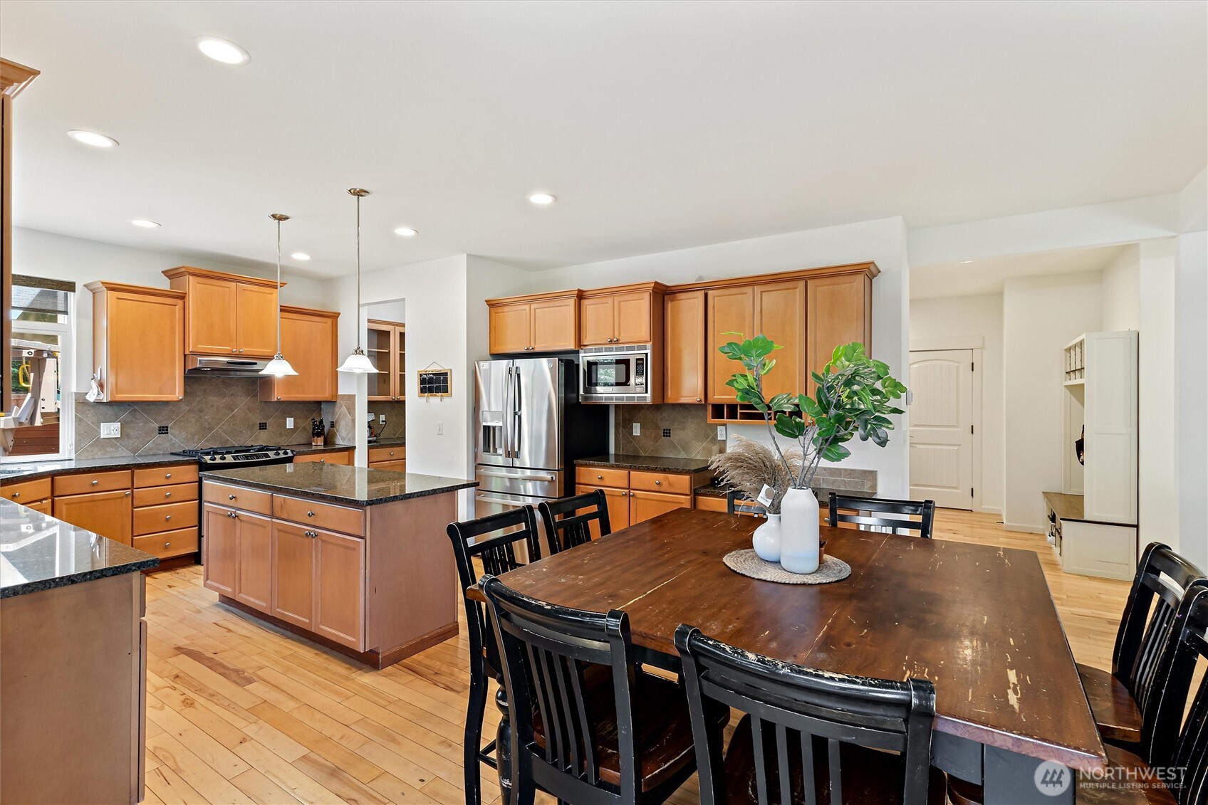 416 199th Place Southeast Bothell, WA 98012 - Photo 9 of 39