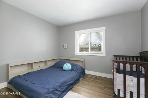 $570,000 | 910 Gromore Road, Yakima, WA 98908