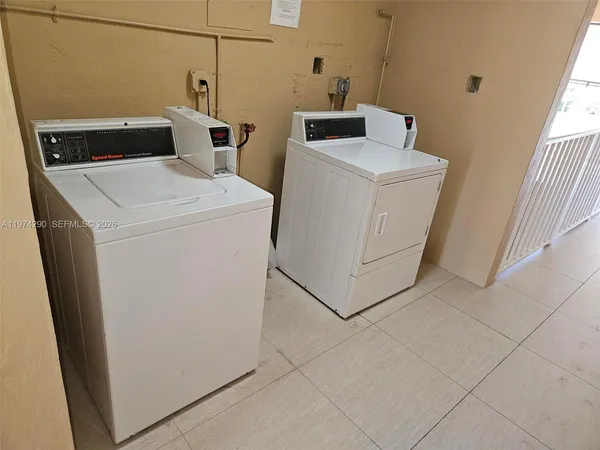 $2,200 | 4560 Northwest 79th Avenue, Unit 2H, Doral, FL 33166
