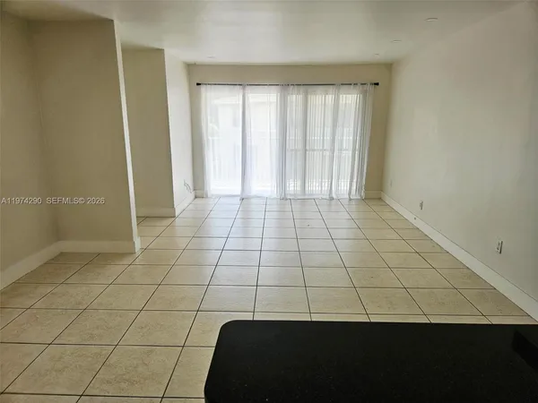 $2,200 | 4560 Northwest 79th Avenue, Unit 2H, Doral, FL 33166