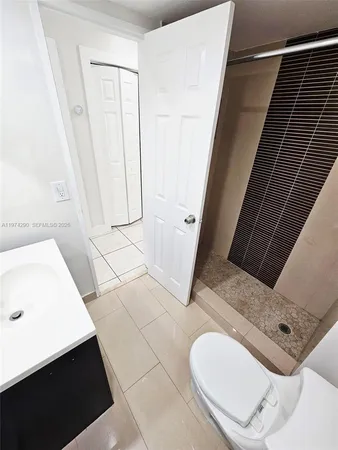 $2,200 | 4560 Northwest 79th Avenue, Unit 2H, Doral, FL 33166