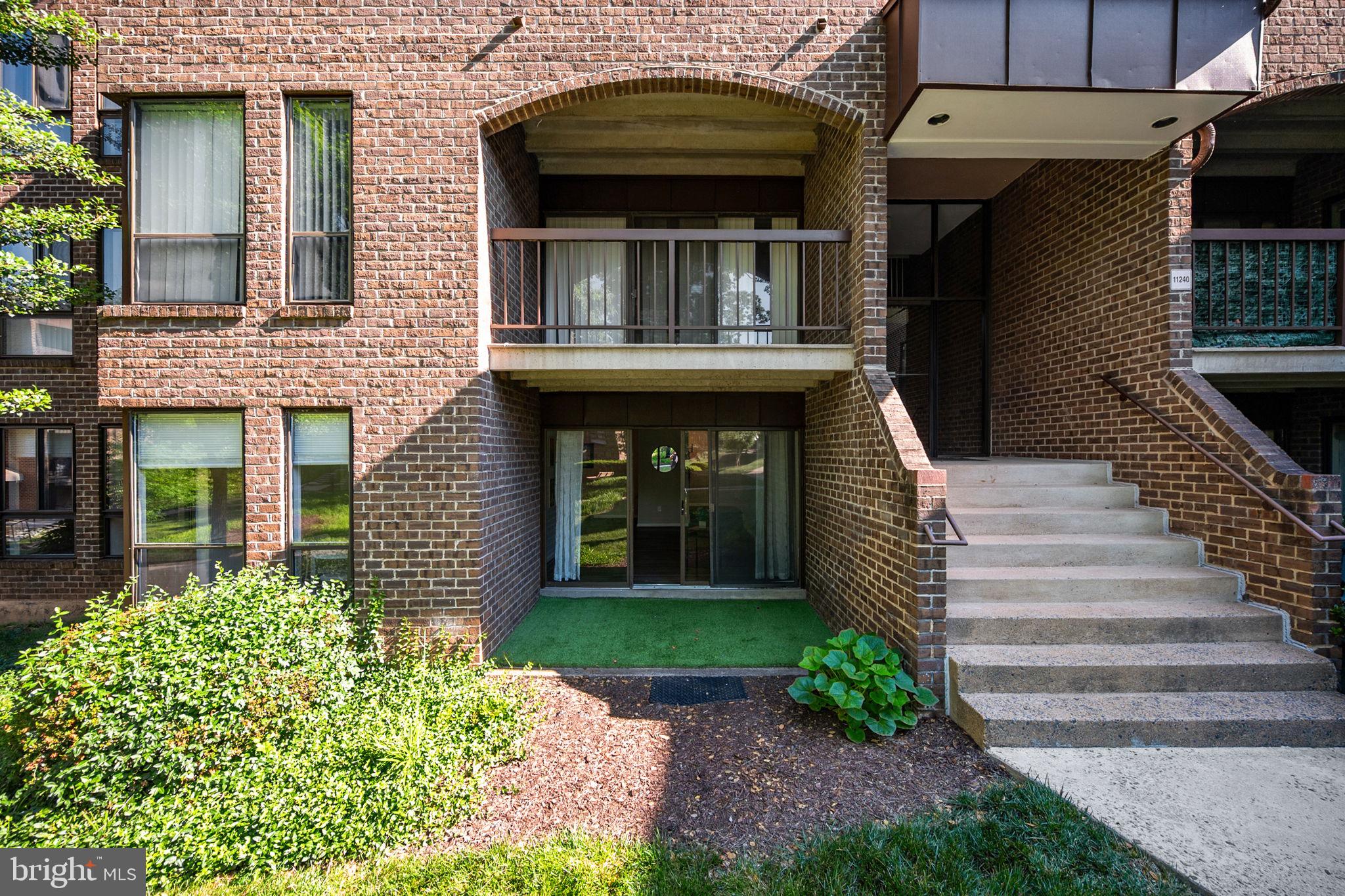 11240 Chestnut Grove Square, Unit 157 Reston, VA 20190 - Photo 4 of 57