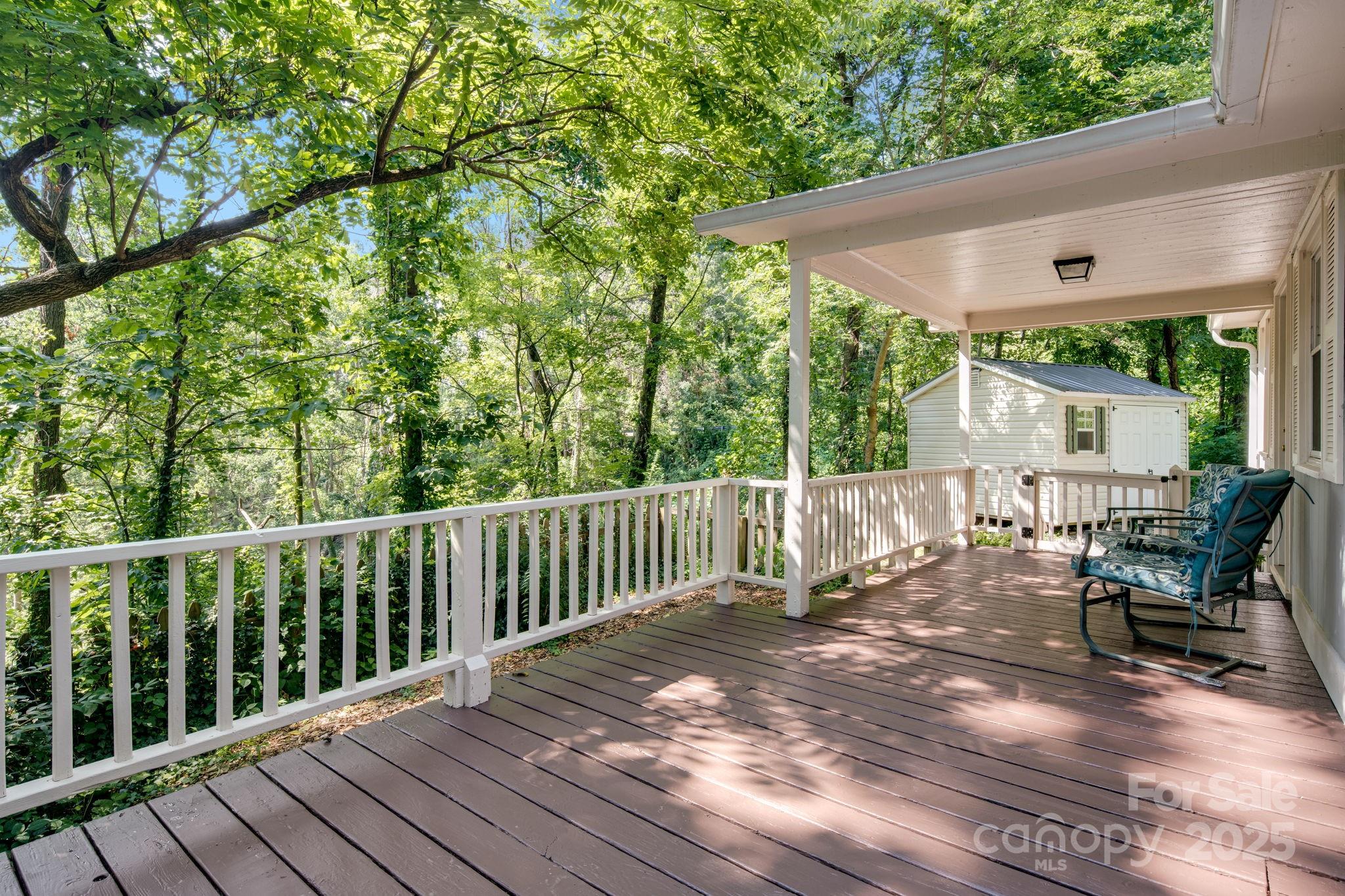 292 Beaucatcher Road Asheville, NC 28805 - Photo 25 of 27 Gallery Image 25