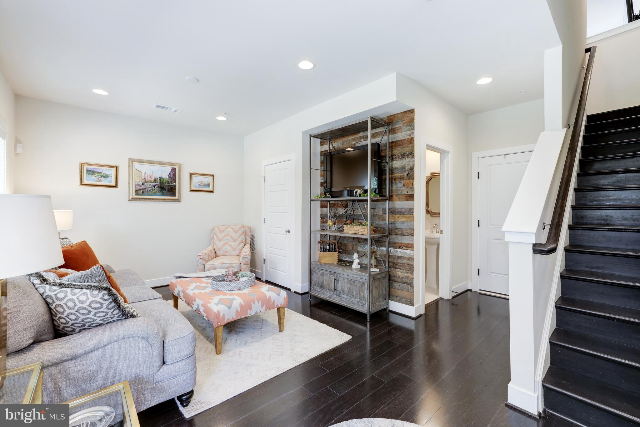 127 Kandinsky Loop Silver Spring, MD 20906 - Photo 5 of 44 Gallery Image 5