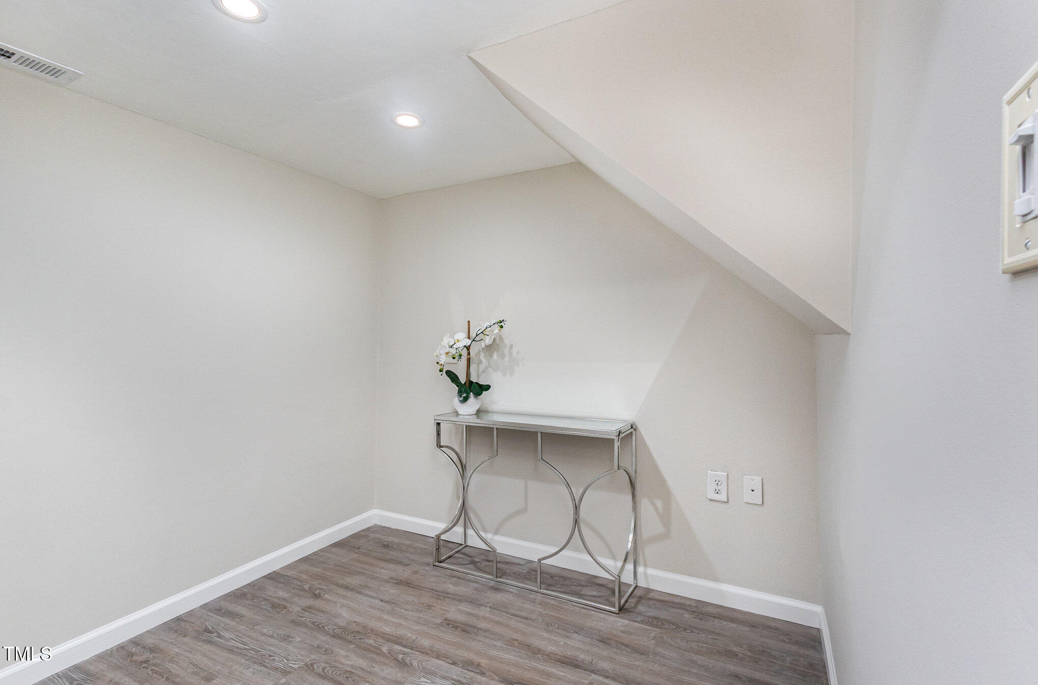 5616 Rangeley Drive Raleigh, NC 27609 - Photo 21 of 34 026_file_303