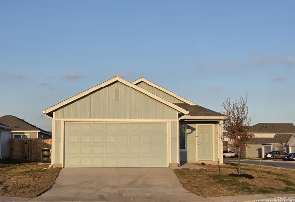 $1,725 | 13804 Chital Chase, San Antonio, TX 78253