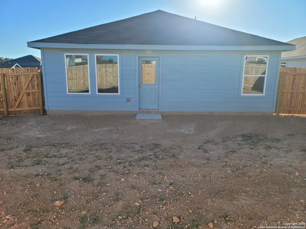 $1,725 | 13804 Chital Chase, San Antonio, TX 78253