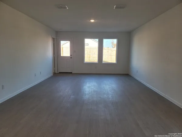 $1,725 | 13804 Chital Chase, San Antonio, TX 78253