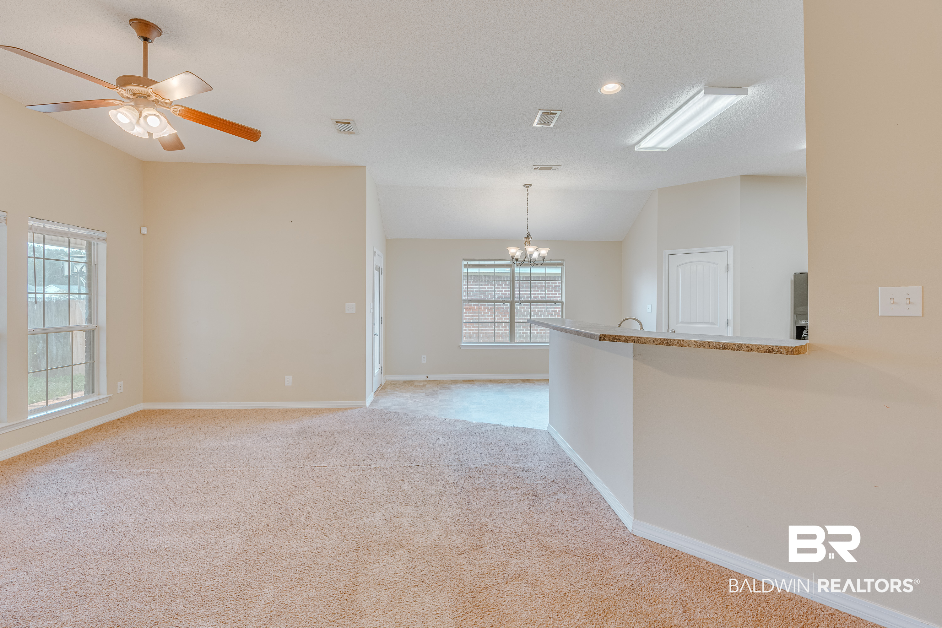 8825 Spring Grove North Mobile, AL 36695 - Photo 4 of 31 Gallery Image 4
