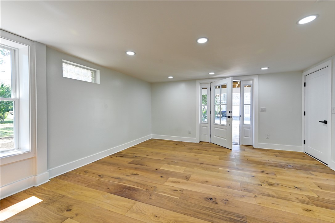 1055 Anthony Road Portsmouth, RI 02871 - Photo 25 of 45