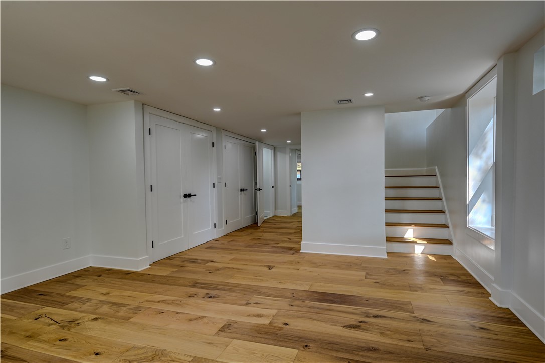 1055 Anthony Road Portsmouth, RI 02871 - Photo 29 of 45