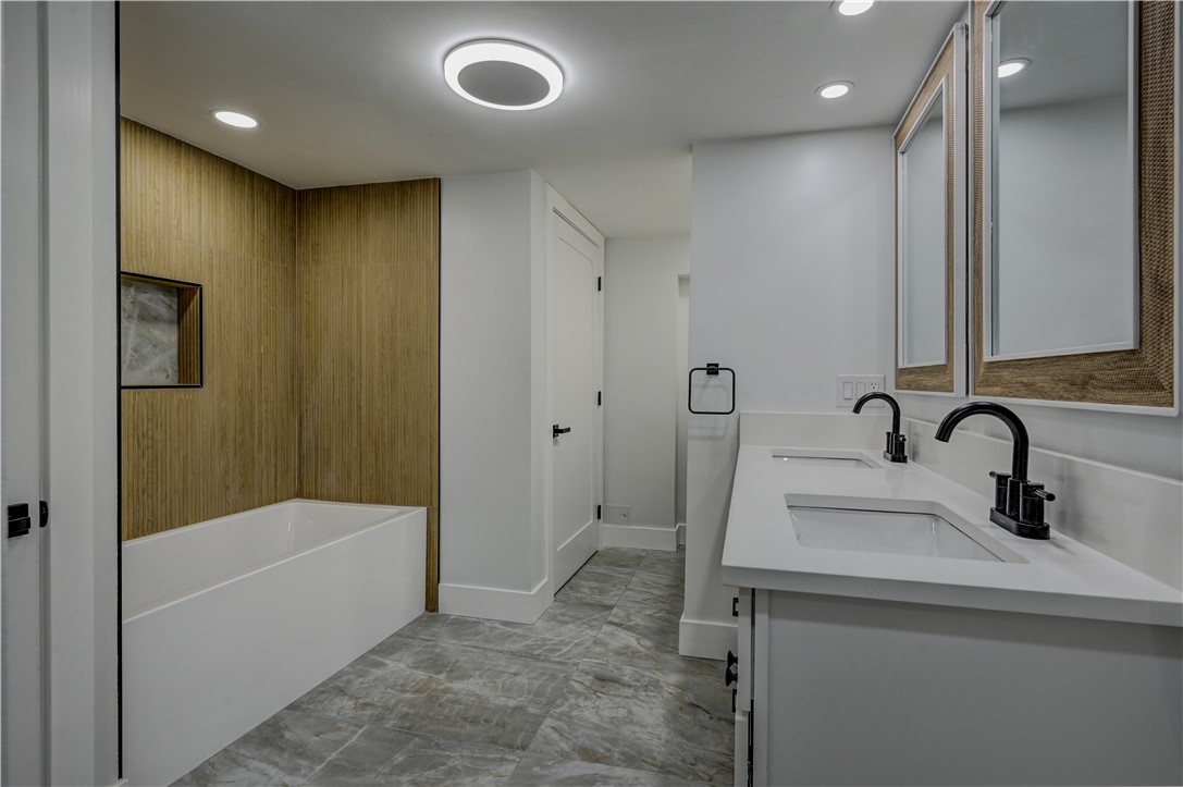 1055 Anthony Road Portsmouth, RI 02871 - Photo 33 of 45