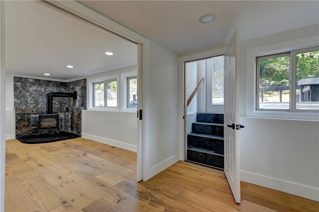 1055 Anthony Road Portsmouth, RI 02871 - Photo 34 of 45