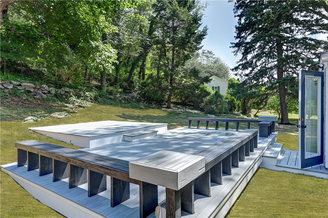 1055 Anthony Road Portsmouth, RI 02871 - Photo 41 of 45