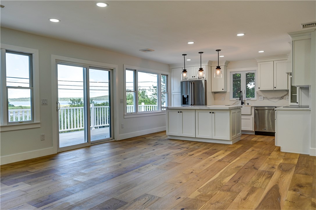 1055 Anthony Road Portsmouth, RI 02871 - Photo 6 of 45