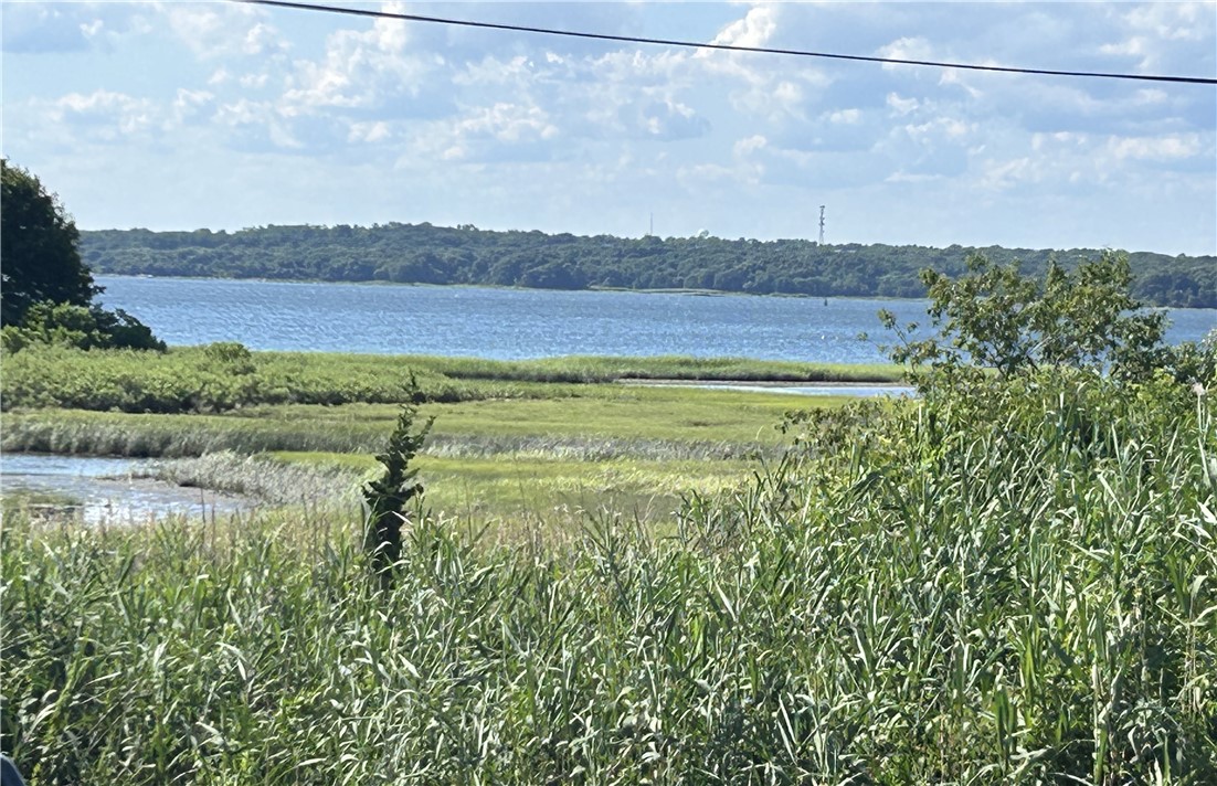 1055 Anthony Road Portsmouth, RI 02871 - Photo 8 of 45