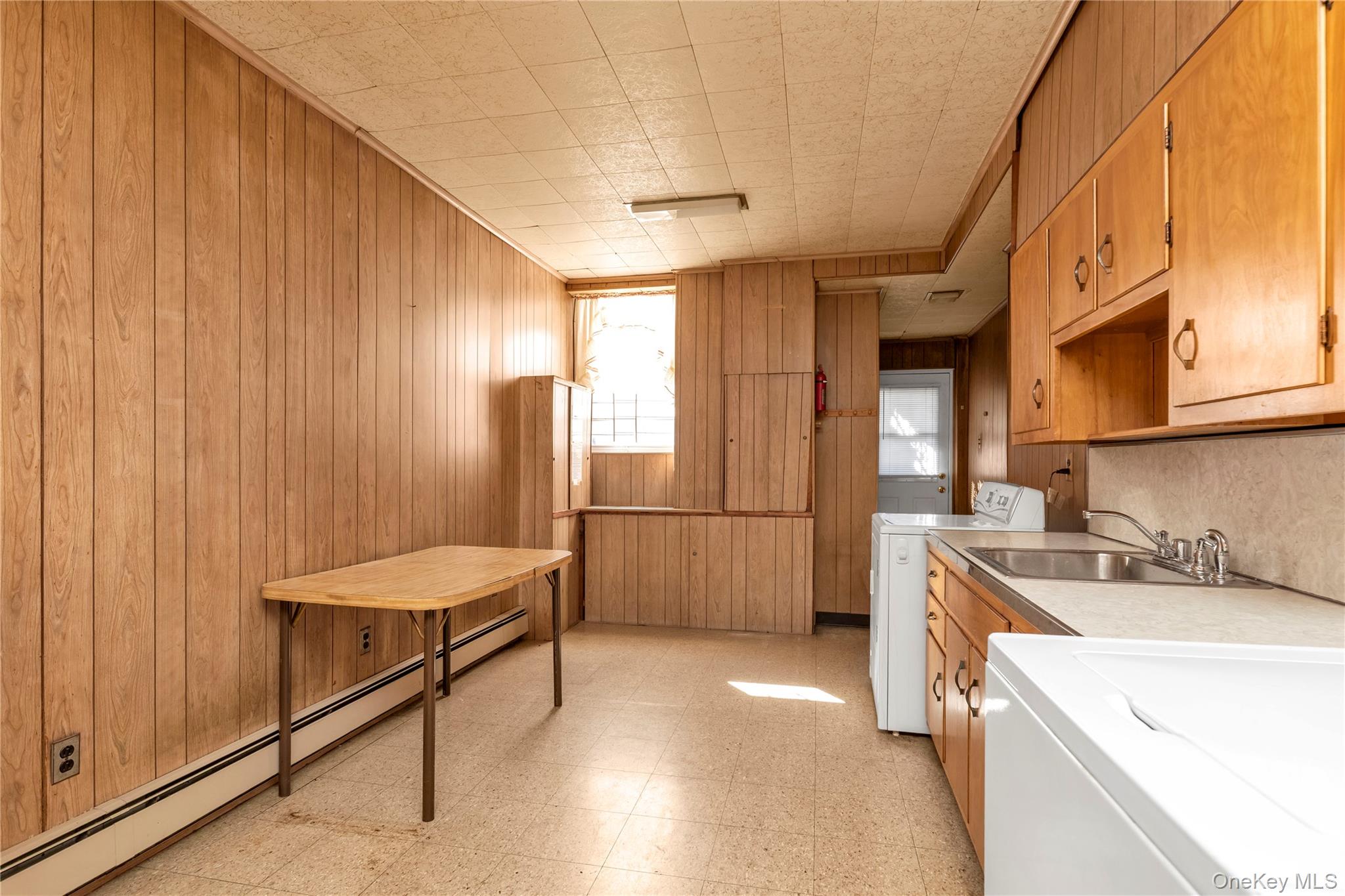 189-21 46th Road Queens, NY 11358 - Photo 15 of 23 Gallery Image 15