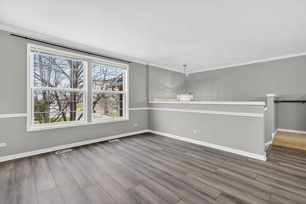 $392,500 | 1538 Bristol Lane, Unit 4, Wood Dale, IL 60191