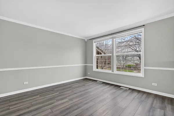 $392,500 | 1538 Bristol Lane, Unit 4, Wood Dale, IL 60191