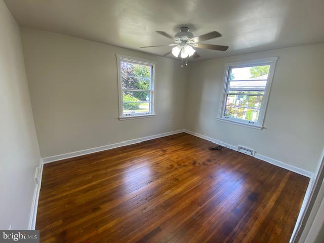 905 Crestview Avenue Reading, PA 19607 - Photo 17 of 32 Gallery Image 17