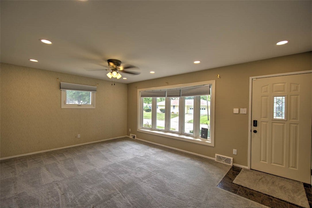 114 Columbus Drive Decatur, IL 62526 - Photo 7 of 32 Gallery Image 7