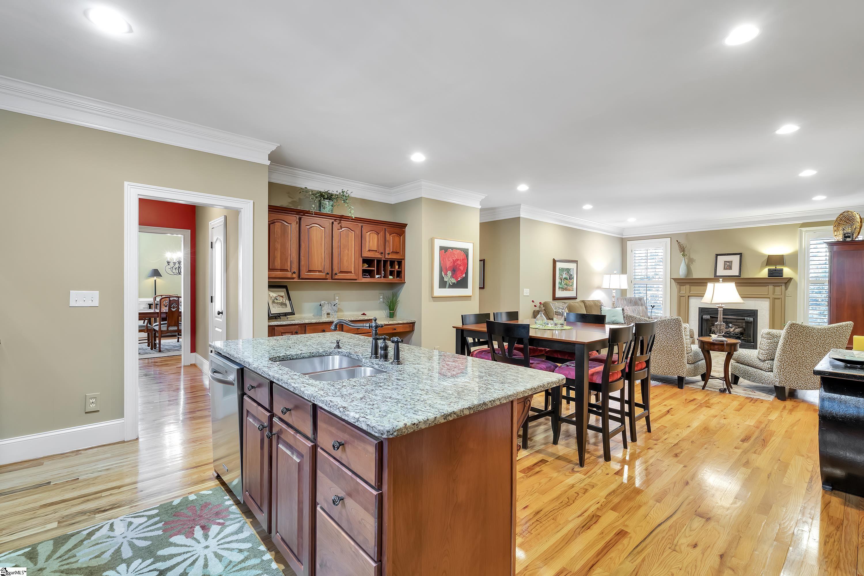 202 Bell Road Greenville, SC 29607 - Photo 4 of 29 Gallery Image 4
