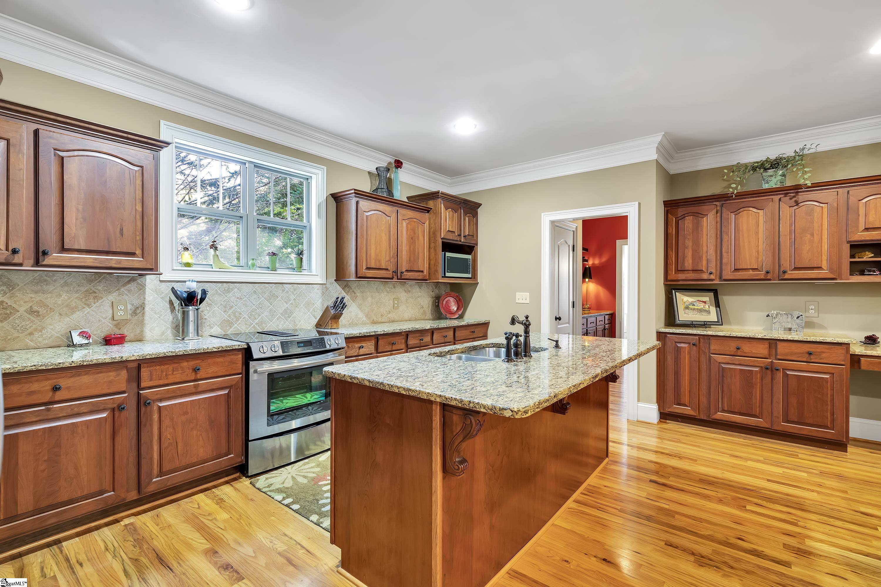 202 Bell Road Greenville, SC 29607 - Photo 8 of 29 Gallery Image 8