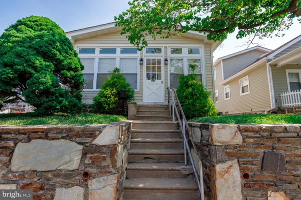 $2,000 | 1213 Friendship Street, Philadelphia, PA 19111