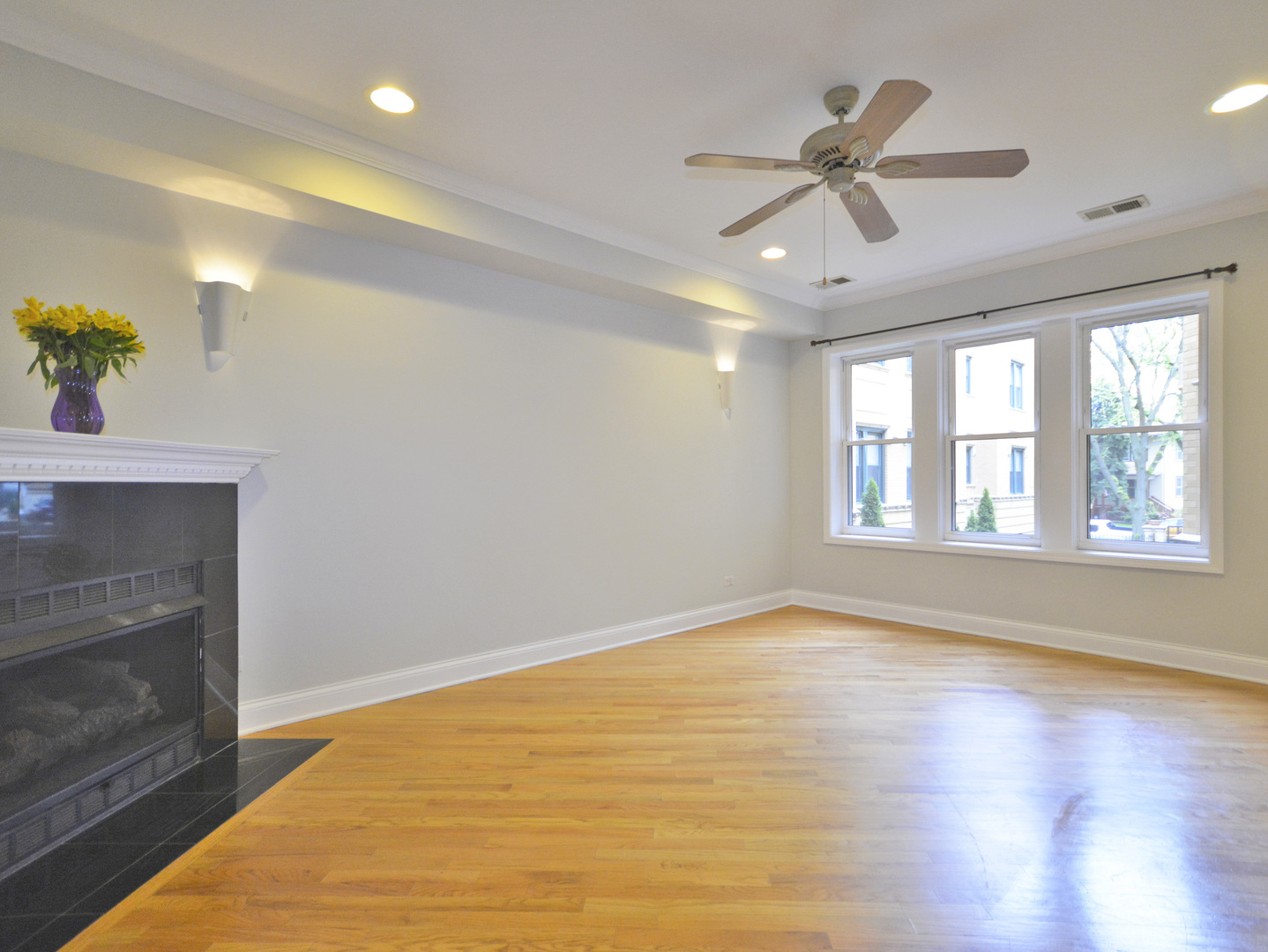 4108 North Keystone Avenue, Unit 1W Chicago, IL 60641 - Photo 3 of 15