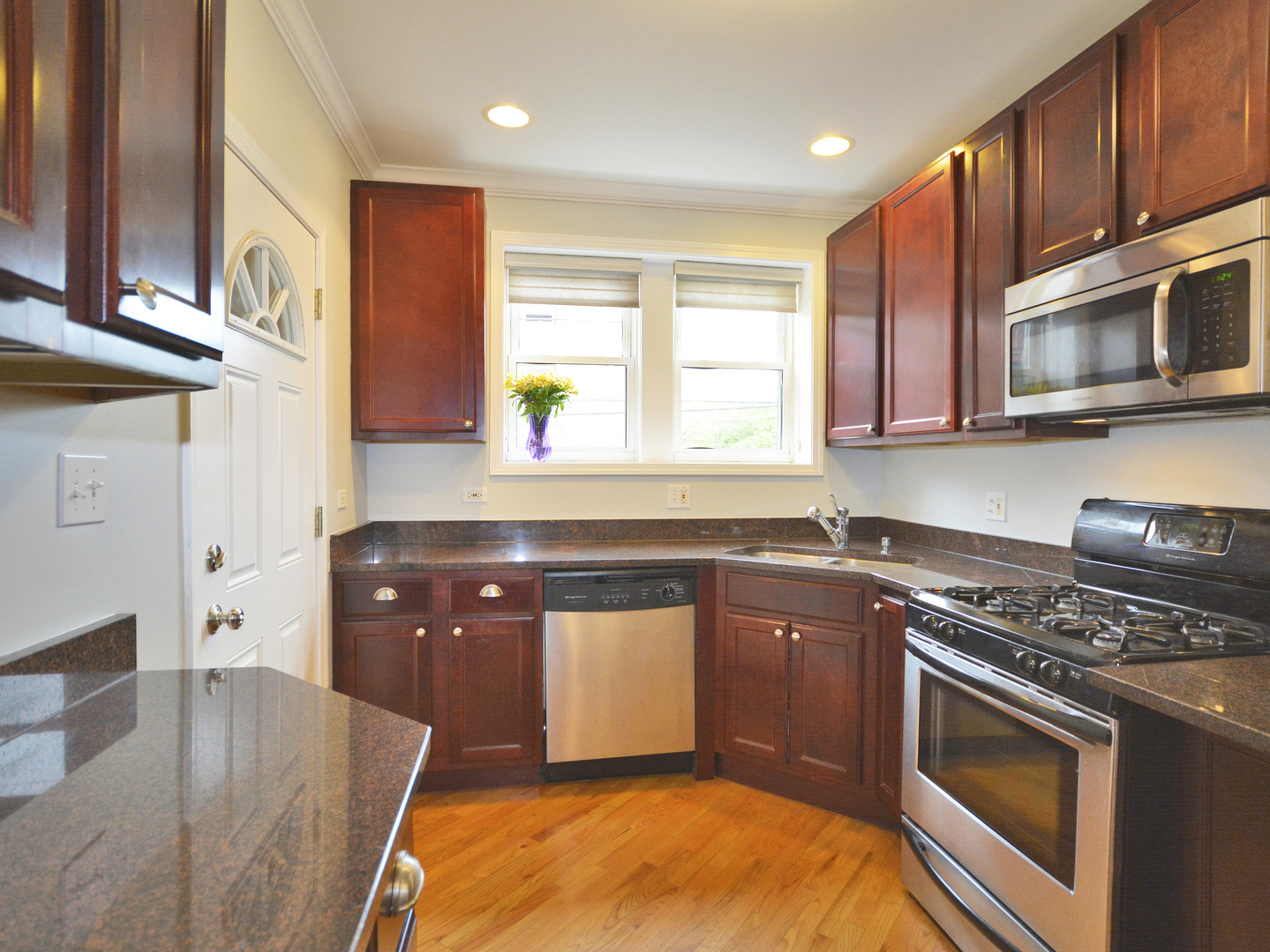 4108 North Keystone Avenue, Unit 1W Chicago, IL 60641 - Photo 5 of 15