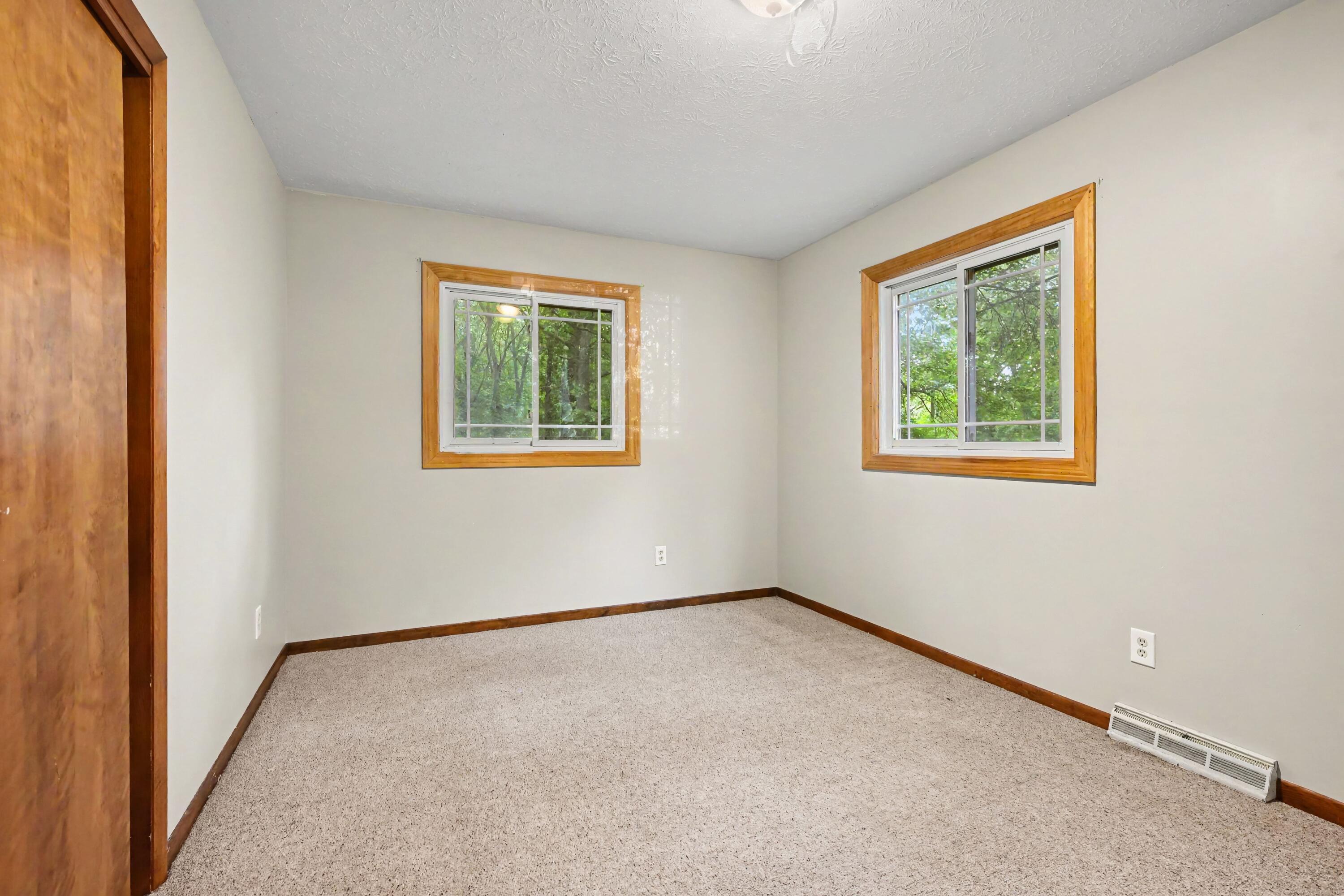 6080 Herring Road Litchfield, MI 49252 - Photo 10 of 27 014_file_3534