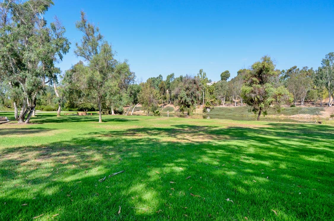 6611 Lago Corte Rancho Santa Fe, CA 92091 - Photo 22 of 24