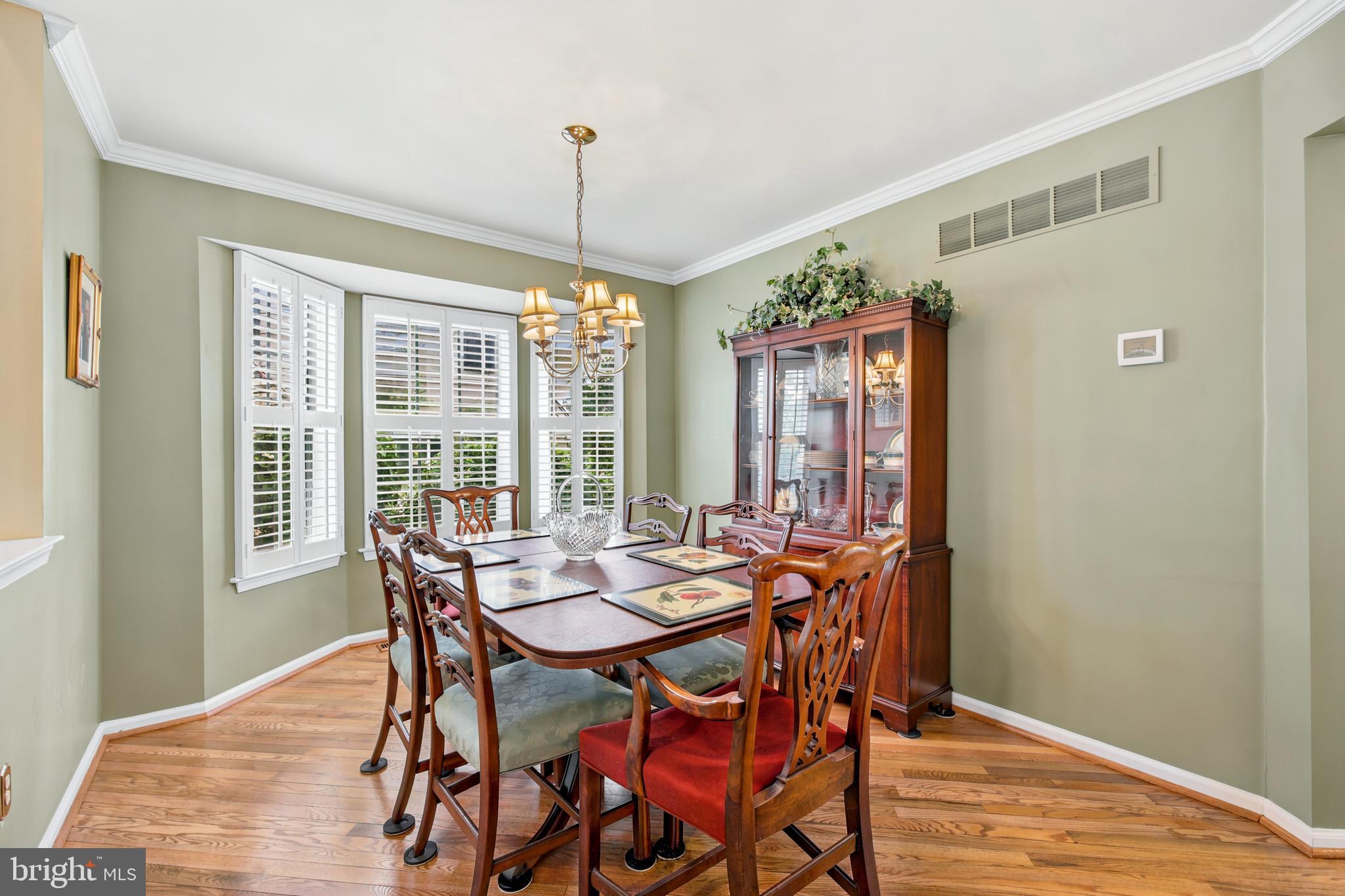 98 Walker Road Royersford, PA 19468 - Photo 6 of 25 Sophisticated Dining Room