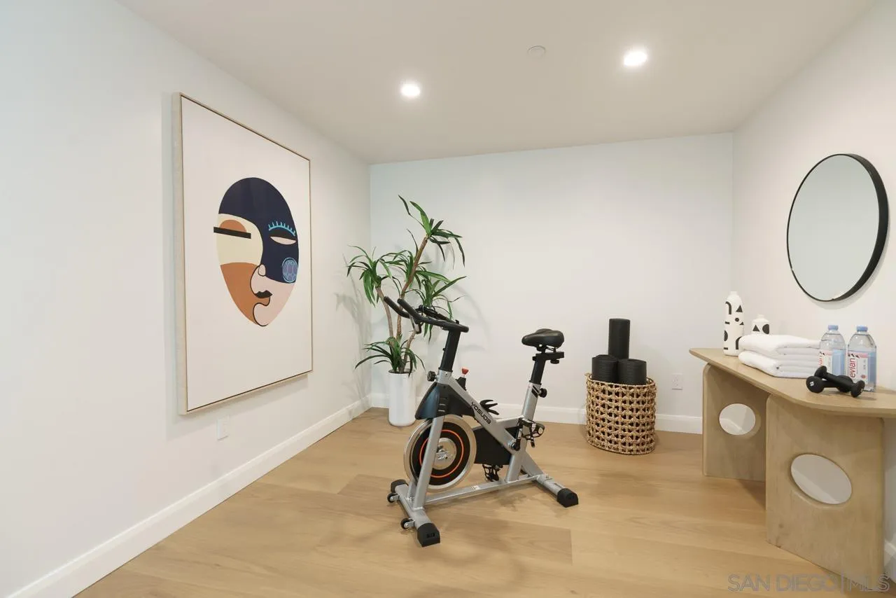 419 Ravina Street La Jolla, CA 92037 - Photo 20 of 38