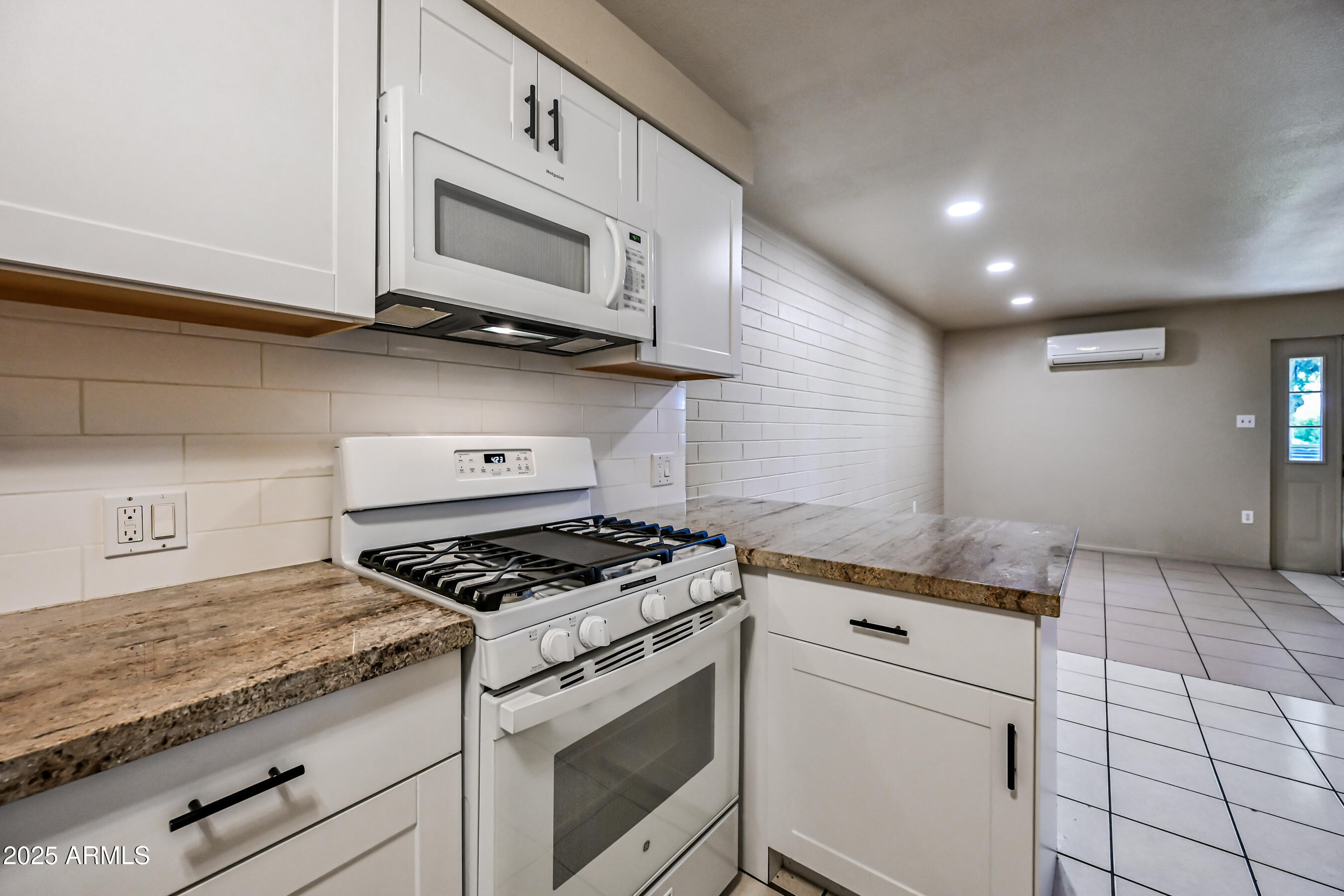 430 West 3rd Street, Unit 3 Mesa, AZ 85201 - Photo 8 of 13 8-430W3S3-ocupix