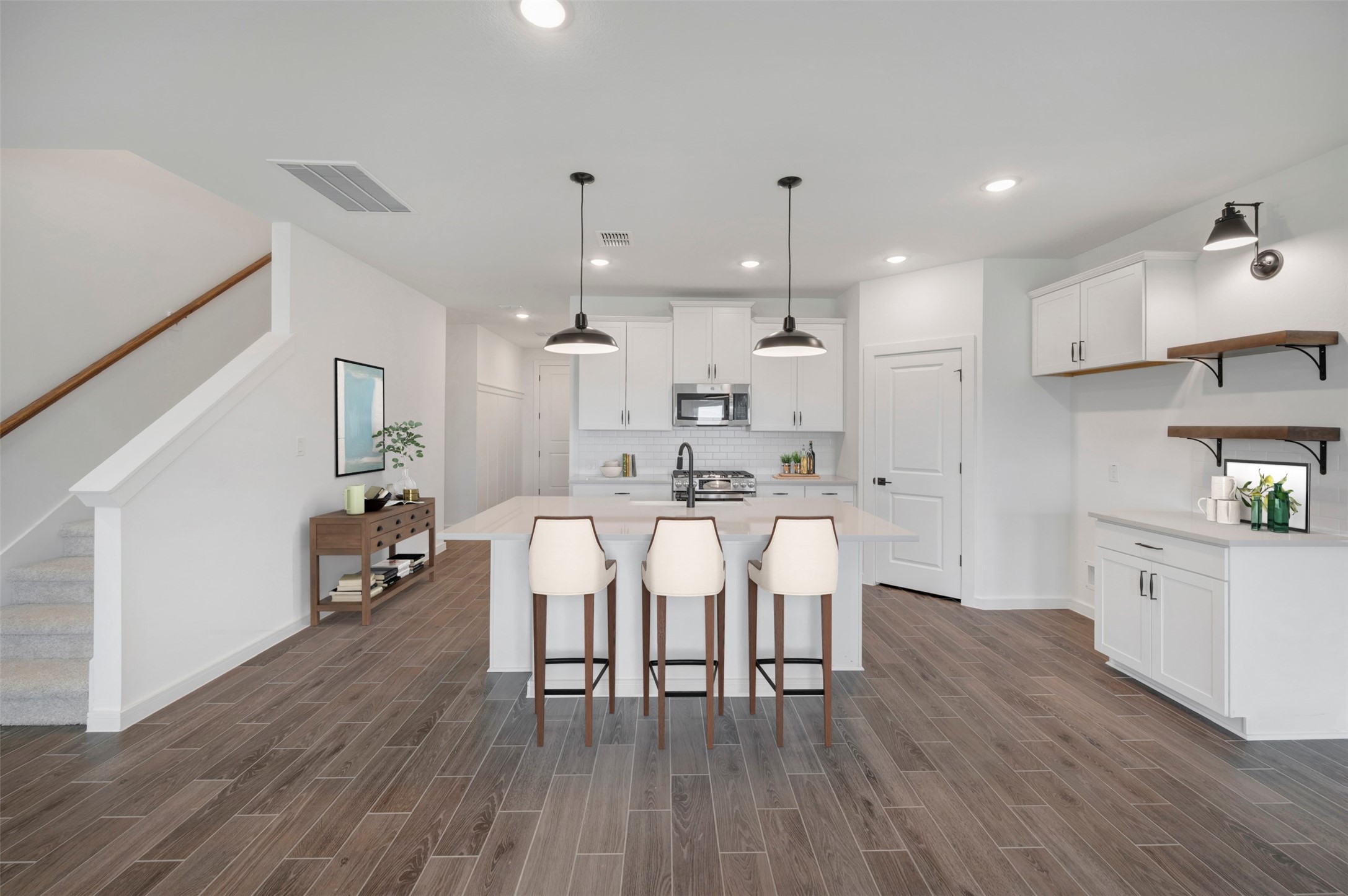 7918 Jasper Mdws Way Angleton, TX 77515 - Photo 5 of 31 Gourmet island kitchen