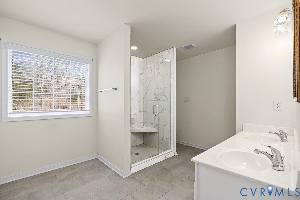 116 Jesse's Way Farmville, VA 23901 - Photo 24 of 47 Bathroom featuring a glass-enclosed shower with a