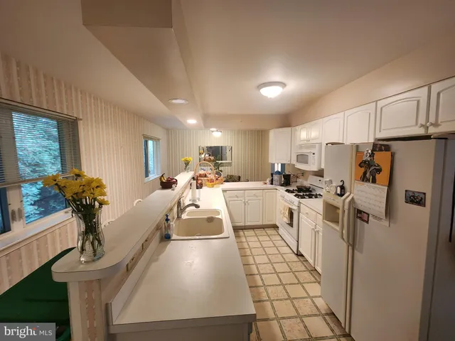 $379,900 | 22 Theodore Avenue, Maple Shade, NJ 08052