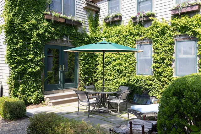$3,095,000 | 20 Evergreen Way, Nantucket, MA 02554
