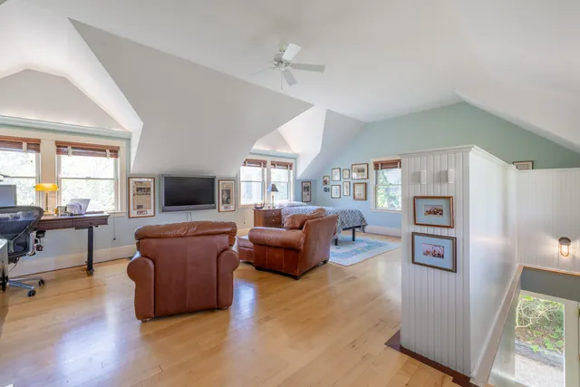 $3,095,000 | 20 Evergreen Way, Nantucket, MA 02554