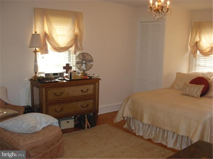 227 Avon Road Narberth, PA 19072 - Photo 8 of 12 Gallery Image 8