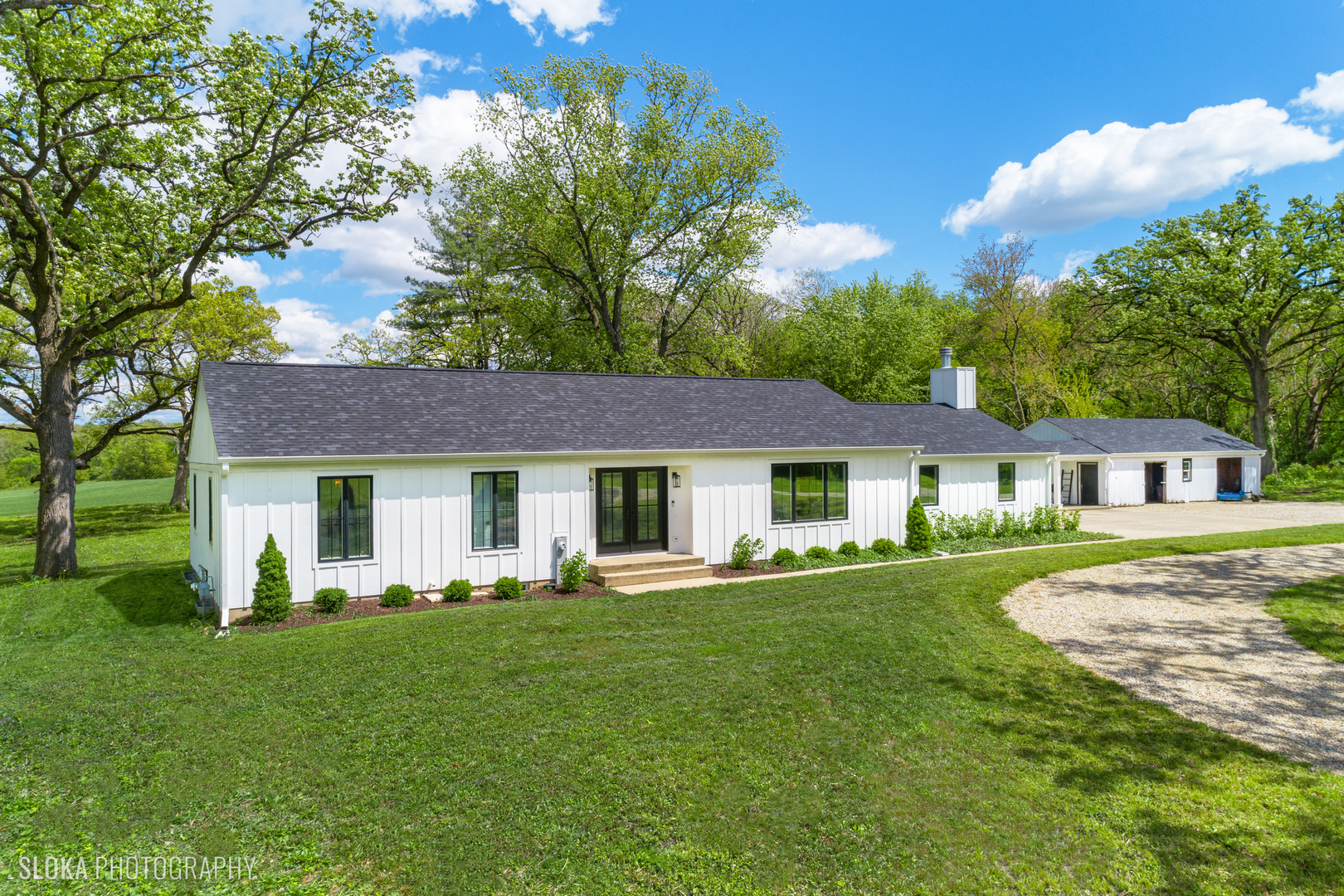 110 North Fleming Road Woodstock, IL 60098 - Photo 1 of 51 Gallery Image 1