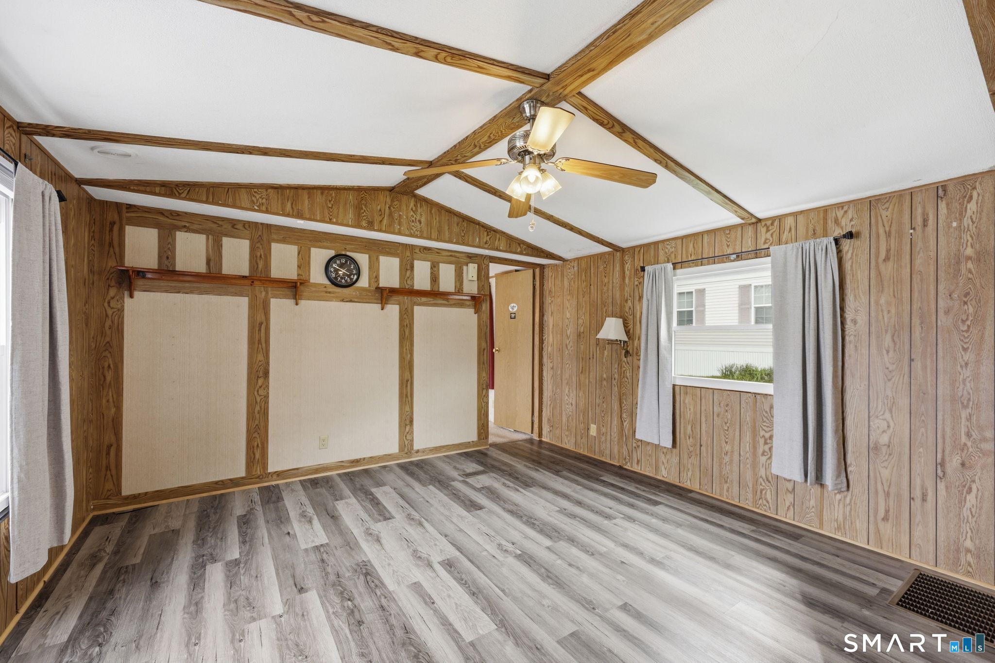 325 Kelly Road Vernon, CT 06066 - Photo 6 of 37