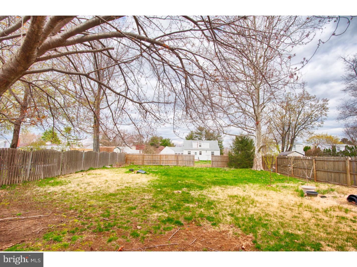 214 Sheridan Road Hamilton, NJ 08619 - Photo 13 of 14 Back Yard